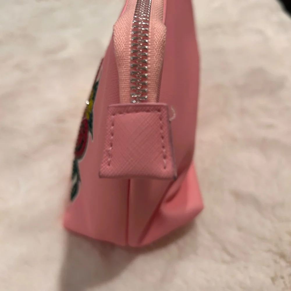 Ed Hardy Pink‎ Cosmetic Bag